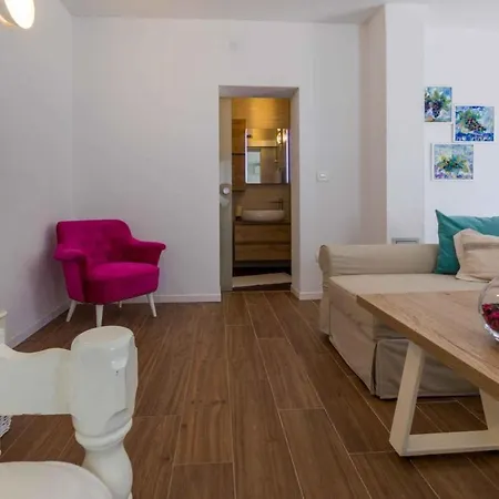 Studio In 39420 Apartment *