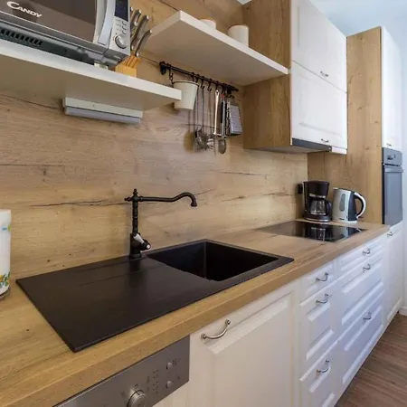 Apartment Studio In 39420 Crikvenica